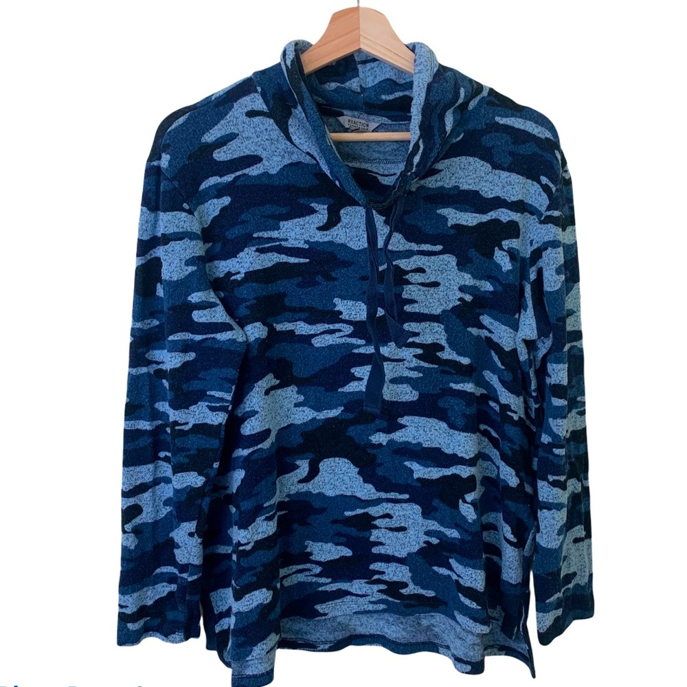 Kenneth Cole Reaction Blue Camouflage Cowl Neck Sweatshirt
